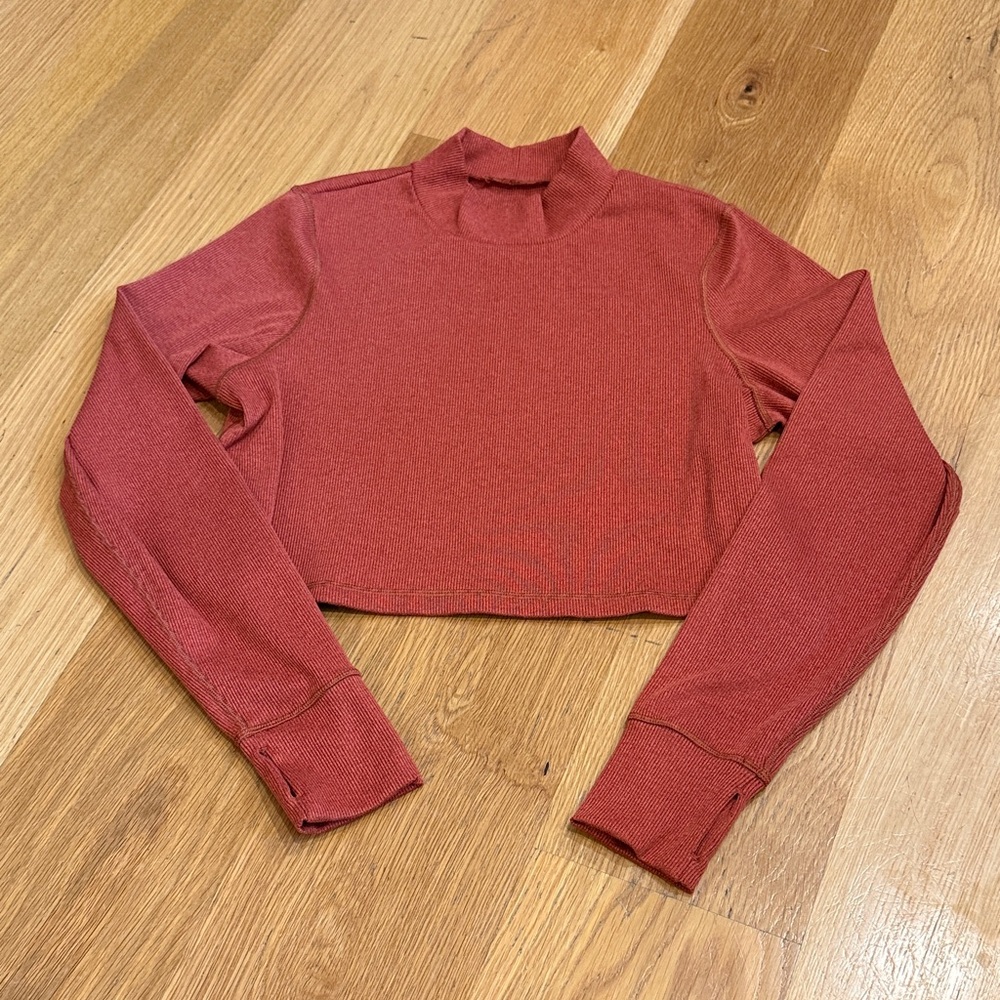 Offline by Aerie- Women's Burnt Red Cropped Top- size XL